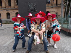 DSCN0052 Amazing race or scavenger hunt team building activity