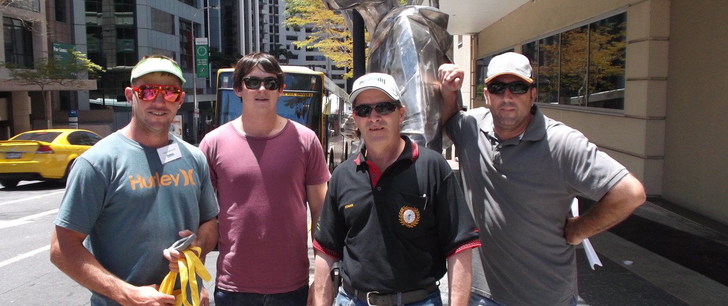 peaDSCF0179 Cities guarding photo on a scavenger hunt