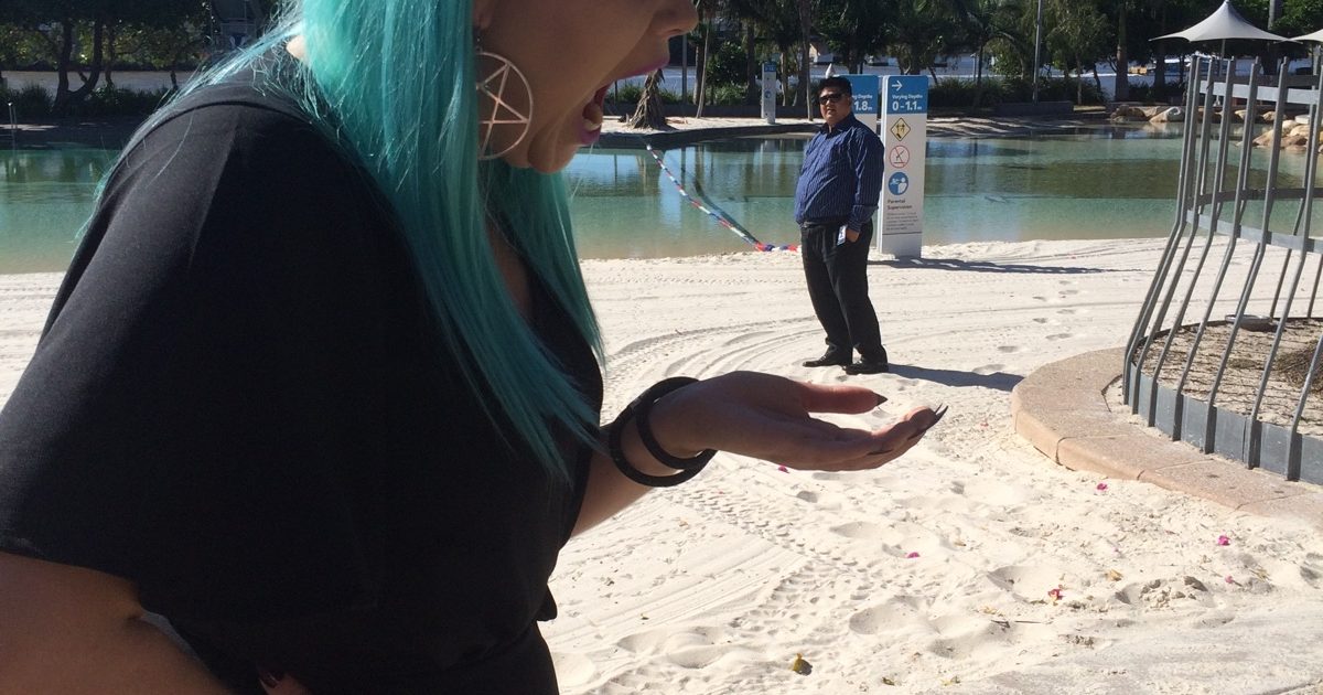 109192-cool-savages-optical-illusion-1296321 Amazing race or scavenger hunt team building activity